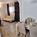Apartament Rita & Sara
