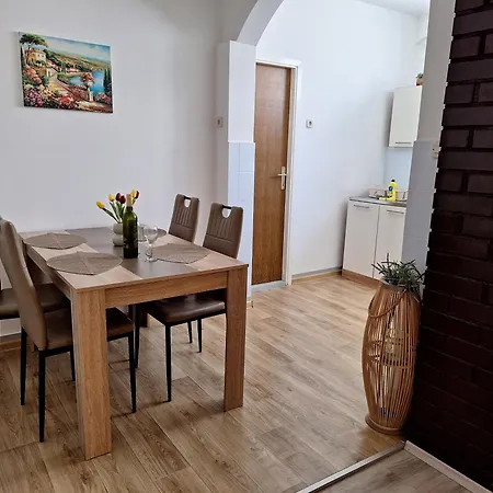 Apartament Rita & Sara Omiš